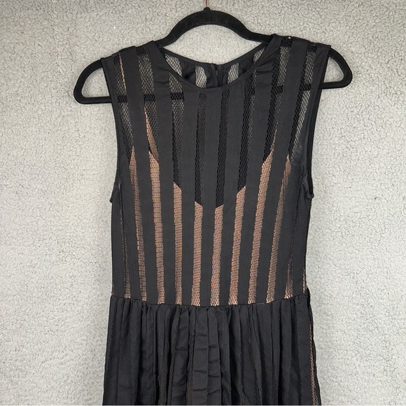 Tracy Reese Evening Dress Womens 4 Black Pleated Illusion Striped Knit Maxi - Picture 3 of 10